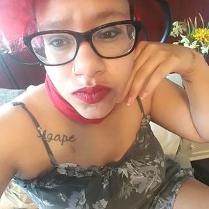 Meet your Posher, Alaina